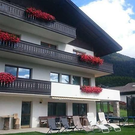 Pension Tirol سان فالنتينو أللا موتا المظهر الخارجي الصورة