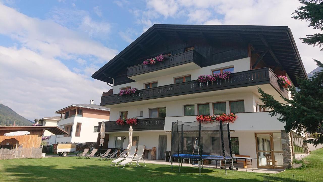 Pension Tirol سان فالنتينو أللا موتا المظهر الخارجي الصورة